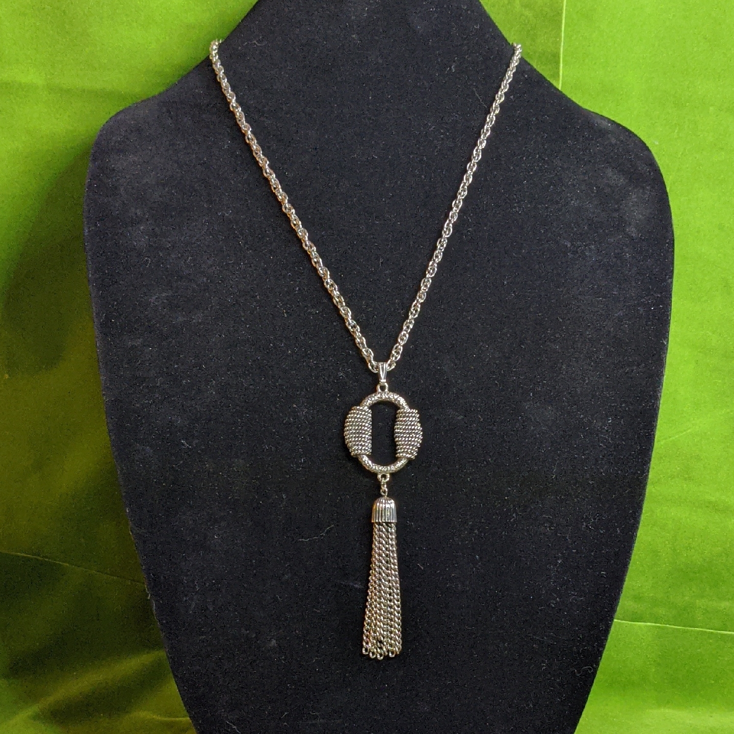 Vintage Sarah Coventry Silver-Tone Wrapped Oval Necklace With Tassel 25$